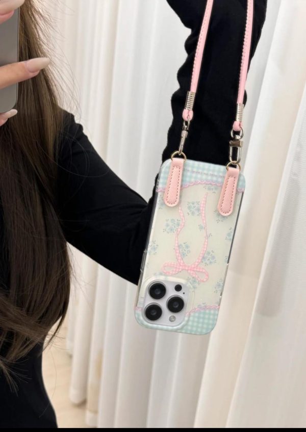 Elegant Bow Case with build in Charm - Image 3